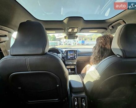 Зелений Вольво C40 Recharge, об'ємом двигуна 0 л та пробігом 14 тис. км за 37000 $, фото 29 на Automoto.ua