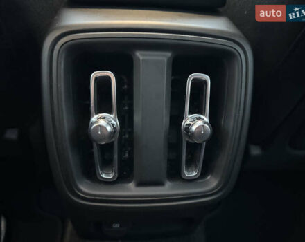 Зеленый Вольво C40 Recharge, объемом двигателя 0 л и пробегом 26 тыс. км за 33999 $, фото 24 на Automoto.ua