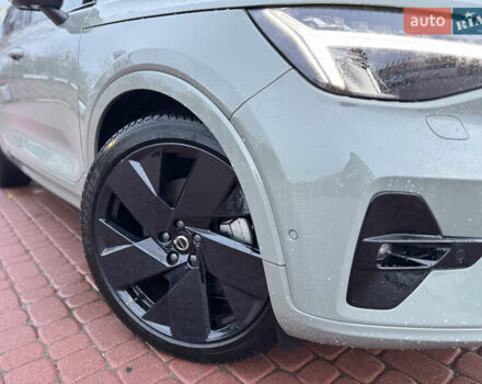 Зеленый Вольво C40 Recharge, объемом двигателя 0 л и пробегом 26 тыс. км за 33999 $, фото 6 на Automoto.ua