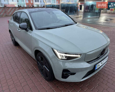 Зеленый Вольво C40 Recharge, объемом двигателя 0 л и пробегом 26 тыс. км за 33999 $, фото 4 на Automoto.ua