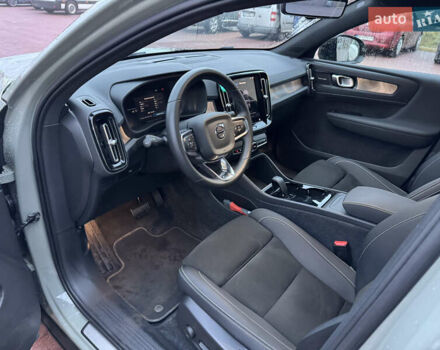 Зеленый Вольво C40 Recharge, объемом двигателя 0 л и пробегом 26 тыс. км за 33999 $, фото 16 на Automoto.ua