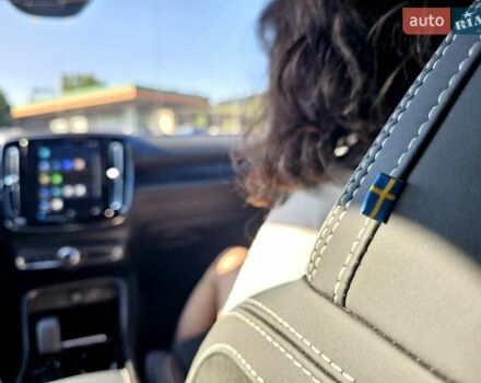 Зелений Вольво C40 Recharge, об'ємом двигуна 0 л та пробігом 14 тис. км за 37000 $, фото 30 на Automoto.ua