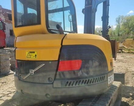 Желтый Вольво ECR 58D, объемом двигателя 4.7 л и пробегом 50 тыс. км за 36430 $, фото 3 на Automoto.ua