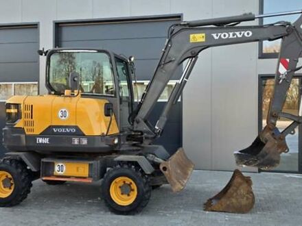 Желтый Вольво EW 60C, объемом двигателя 3 л и пробегом 3 тыс. км за 53500 $, фото 1 на Automoto.ua