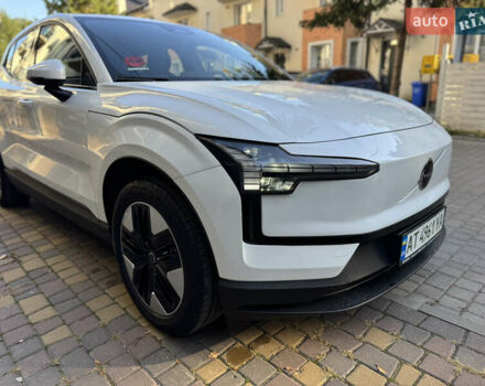 Белый Вольво EX30, объемом двигателя 0 л и пробегом 16 тыс. км за 26750 $, фото 10 на Automoto.ua
