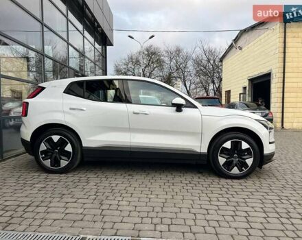 Белый Вольво EX30, объемом двигателя 0 л и пробегом 17 тыс. км за 27500 $, фото 7 на Automoto.ua