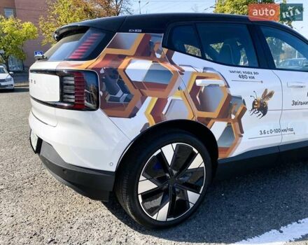 Білий Вольво EX30, об'ємом двигуна 0 л та пробігом 2 тис. км за 44077 $, фото 12 на Automoto.ua