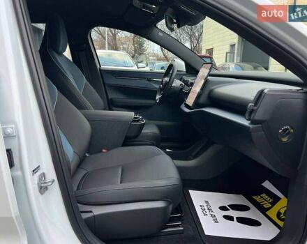 Белый Вольво EX30, объемом двигателя 0 л и пробегом 17 тыс. км за 27500 $, фото 19 на Automoto.ua