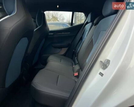 Белый Вольво EX30, объемом двигателя 0 л и пробегом 17 тыс. км за 27500 $, фото 21 на Automoto.ua