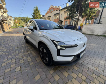 Белый Вольво EX30, объемом двигателя 0 л и пробегом 16 тыс. км за 26750 $, фото 74 на Automoto.ua