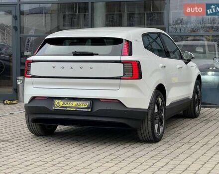 Белый Вольво EX30, объемом двигателя 0 л и пробегом 17 тыс. км за 27500 $, фото 6 на Automoto.ua
