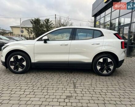 Белый Вольво EX30, объемом двигателя 0 л и пробегом 17 тыс. км за 27500 $, фото 3 на Automoto.ua