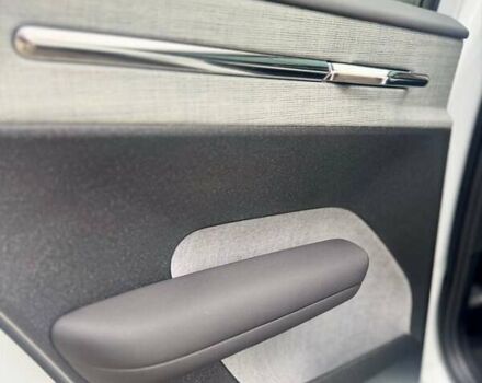 Білий Вольво EX30, об'ємом двигуна 0 л та пробігом 9 тис. км за 36800 $, фото 15 на Automoto.ua