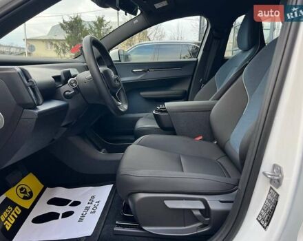 Белый Вольво EX30, объемом двигателя 0 л и пробегом 17 тыс. км за 27500 $, фото 8 на Automoto.ua