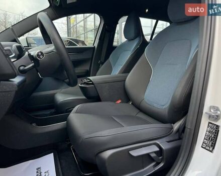 Белый Вольво EX30, объемом двигателя 0 л и пробегом 17 тыс. км за 27500 $, фото 9 на Automoto.ua