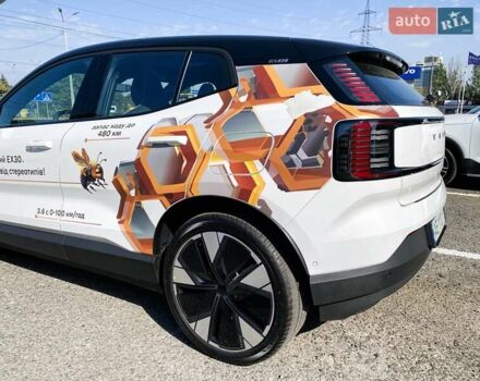 Білий Вольво EX30, об'ємом двигуна 0 л та пробігом 2 тис. км за 44077 $, фото 13 на Automoto.ua