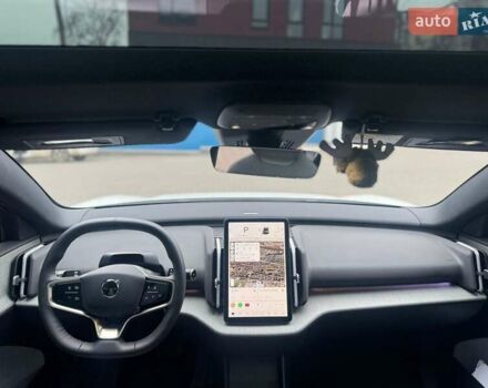 Білий Вольво EX30, об'ємом двигуна 0 л та пробігом 9 тис. км за 36800 $, фото 8 на Automoto.ua