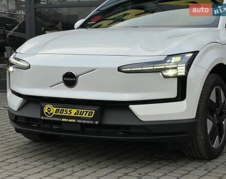 Белый Вольво EX30, объемом двигателя 0 л и пробегом 17 тыс. км за 27500 $, фото 23 на Automoto.ua