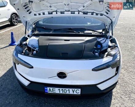 Білий Вольво EX30, об'ємом двигуна 0 л та пробігом 2 тис. км за 44077 $, фото 43 на Automoto.ua