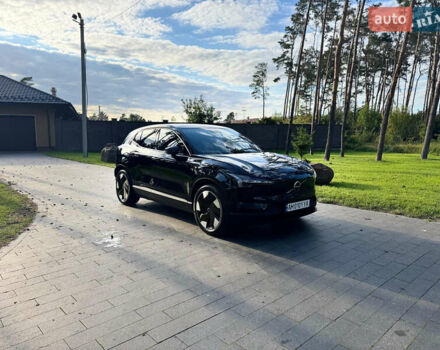 Черный Вольво EX30, объемом двигателя 0 л и пробегом 18 тыс. км за 29900 $, фото 1 на Automoto.ua