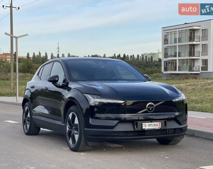 Черный Вольво EX30, объемом двигателя 0 л и пробегом 16 тыс. км за 32900 $, фото 63 на Automoto.ua