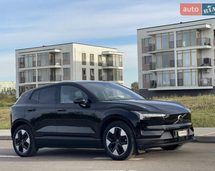 Черный Вольво EX30, объемом двигателя 0 л и пробегом 16 тыс. км за 32900 $, фото 76 на Automoto.ua
