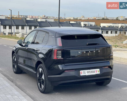 Черный Вольво EX30, объемом двигателя 0 л и пробегом 16 тыс. км за 32900 $, фото 94 на Automoto.ua