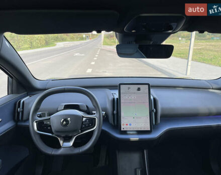 Черный Вольво EX30, объемом двигателя 0 л и пробегом 16 тыс. км за 32900 $, фото 43 на Automoto.ua