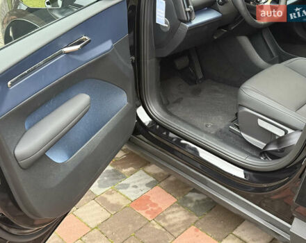 Черный Вольво EX30, объемом двигателя 0 л и пробегом 4 тыс. км за 22000 $, фото 16 на Automoto.ua