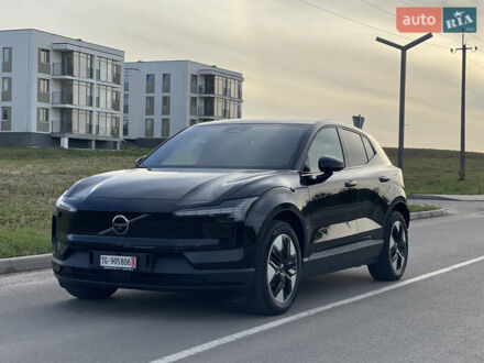 Вольво EX30 2024 в Ровно на Automoto.ua Черный Вольво EX30, объемом двигателя 0 л и пробегом 16 тыс. км за 32900 $, фото 1 на Automoto.ua