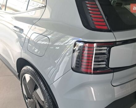 Вольво EX30, объемом двигателя 0 л и пробегом 0 тыс. км за 42568 $, фото 5 на Automoto.ua