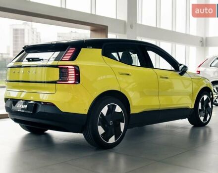 Желтый Вольво EX30, объемом двигателя 0 л и пробегом 6 тыс. км за 44292 $, фото 7 на Automoto.ua