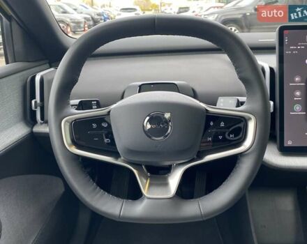 Желтый Вольво EX30, объемом двигателя 0 л и пробегом 19 тыс. км за 43034 $, фото 19 на Automoto.ua