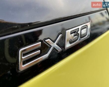 Желтый Вольво EX30, объемом двигателя 0 л и пробегом 19 тыс. км за 43034 $, фото 25 на Automoto.ua