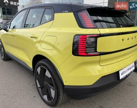 Желтый Вольво EX30, объемом двигателя 0 л и пробегом 19 тыс. км за 43034 $, фото 3 на Automoto.ua