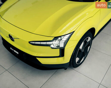 Желтый Вольво EX30, объемом двигателя 0 л и пробегом 6 тыс. км за 44292 $, фото 13 на Automoto.ua