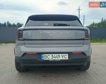 Серый Вольво EX30, объемом двигателя 0 л и пробегом 7 тыс. км за 29749 $, фото 2 на Automoto.ua