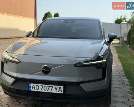 Серый Вольво EX30, объемом двигателя 0 л и пробегом 11 тыс. км за 24500 $, фото 3 на Automoto.ua