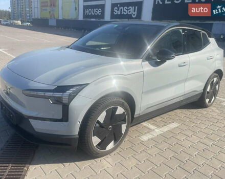Серый Вольво EX30, объемом двигателя 0 л и пробегом 12 тыс. км за 35500 $, фото 2 на Automoto.ua