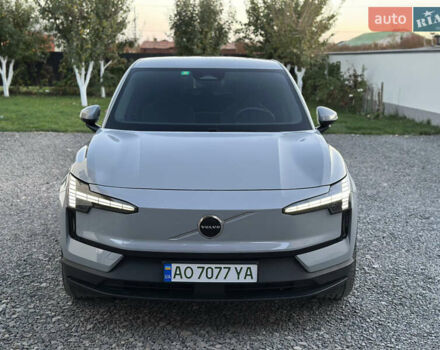 Серый Вольво EX30, объемом двигателя 0 л и пробегом 13 тыс. км за 25900 $, фото 4 на Automoto.ua