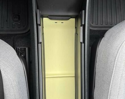 Серый Вольво EX30, объемом двигателя 0 л и пробегом 2 тыс. км за 42593 $, фото 18 на Automoto.ua