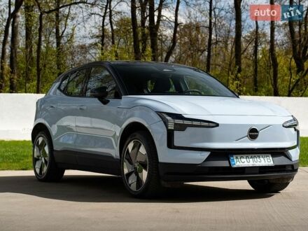 Серый Вольво EX30, объемом двигателя 0 л и пробегом 5 тыс. км за 28200 $, фото 1 на Automoto.ua