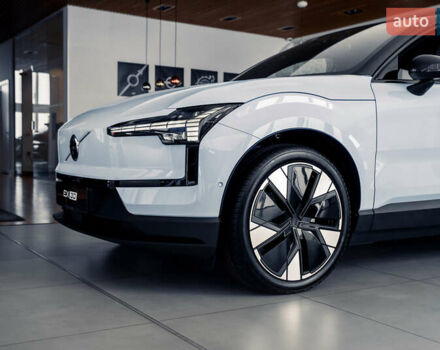 Синий Вольво EX30, объемом двигателя 0 л и пробегом 9 тыс. км за 41740 $, фото 1 на Automoto.ua