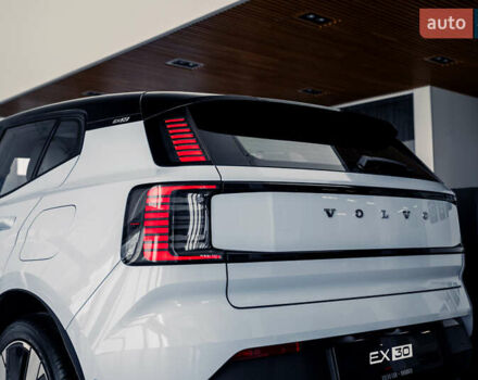 Синий Вольво EX30, объемом двигателя 0 л и пробегом 9 тыс. км за 41740 $, фото 9 на Automoto.ua