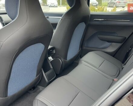 Вольво EX30 Cross Country, объемом двигателя 0 л и пробегом 0 тыс. км за 46676 $, фото 18 на Automoto.ua