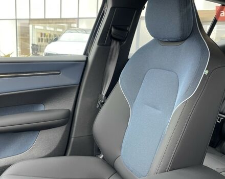 Вольво EX30 Cross Country, объемом двигателя 0 л и пробегом 0 тыс. км за 46676 $, фото 17 на Automoto.ua