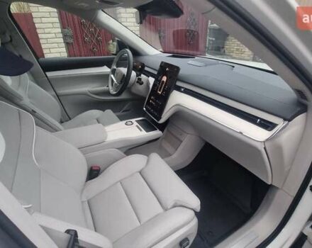 Белый Вольво EX90, объемом двигателя 0 л и пробегом 9 тыс. км за 78000 $, фото 7 на Automoto.ua