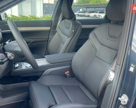 Вольво EX90, объемом двигателя 0 л и пробегом 0 тыс. км за 99318 $, фото 9 на Automoto.ua