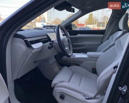 Серый Вольво EX90, объемом двигателя 0 л и пробегом 1 тыс. км за 92793 $, фото 38 на Automoto.ua