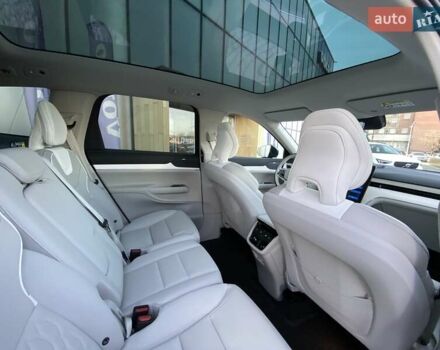 Серый Вольво EX90, объемом двигателя 0 л и пробегом 1 тыс. км за 92793 $, фото 27 на Automoto.ua